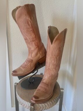 Freebird “Woodland” Cowboy Boots in Blush Leather